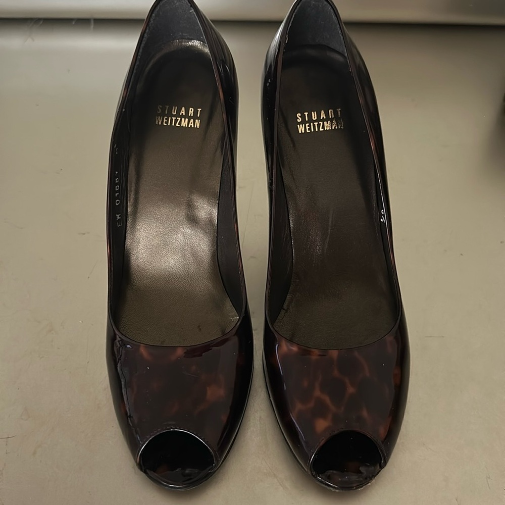 Stuart Weitzman Patent Peep-Toe Tortoise Shell Heels. Size 8.5